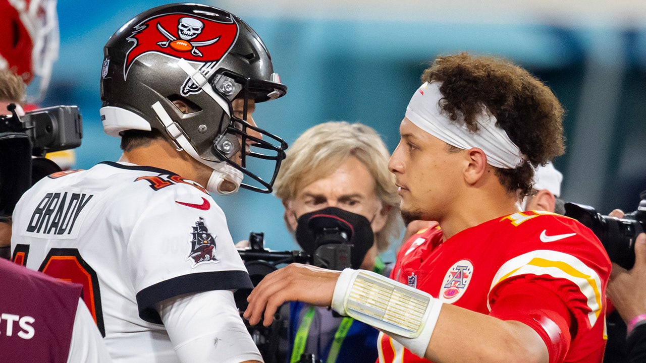 'Undisputed' debates who's No. 1: The Kansas City Chiefs or Tampa Bay Buccaneers?